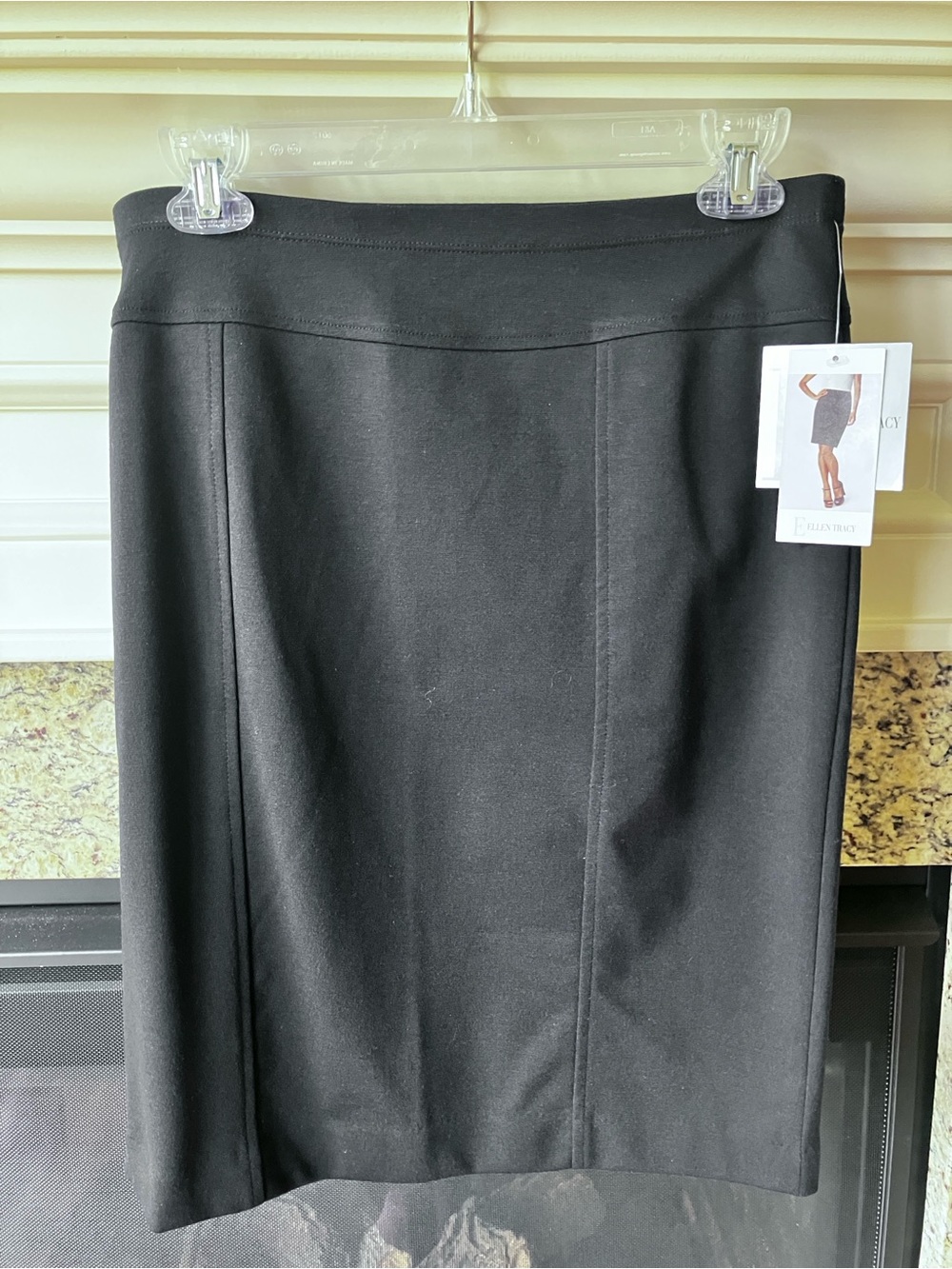Ellen Tracy Black Classic Pencil Skirt